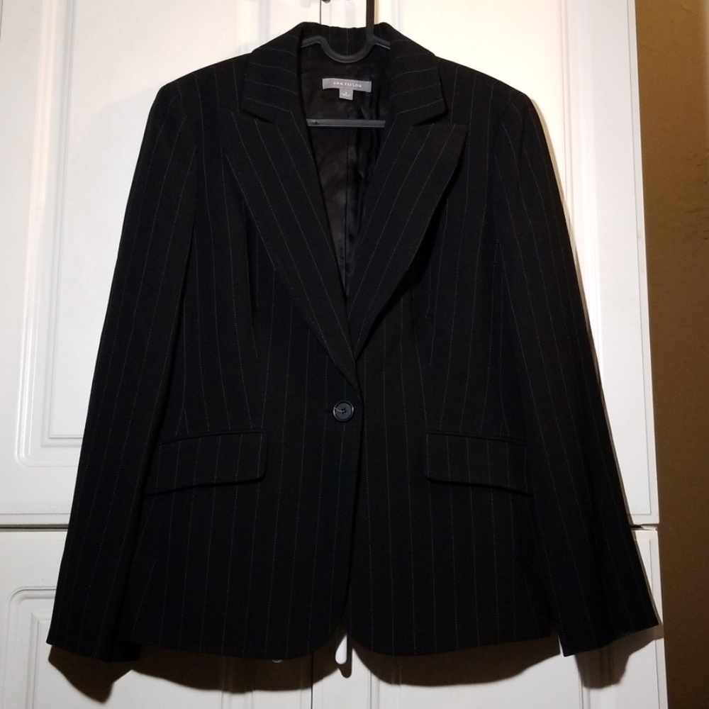 Ann Taylor black jacket